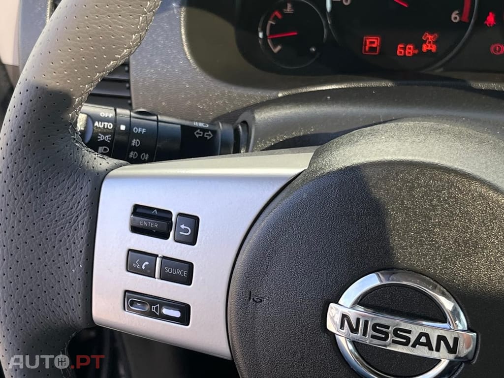 Nissan Navara 3.0 dCi V6 CD LE AT 4WD