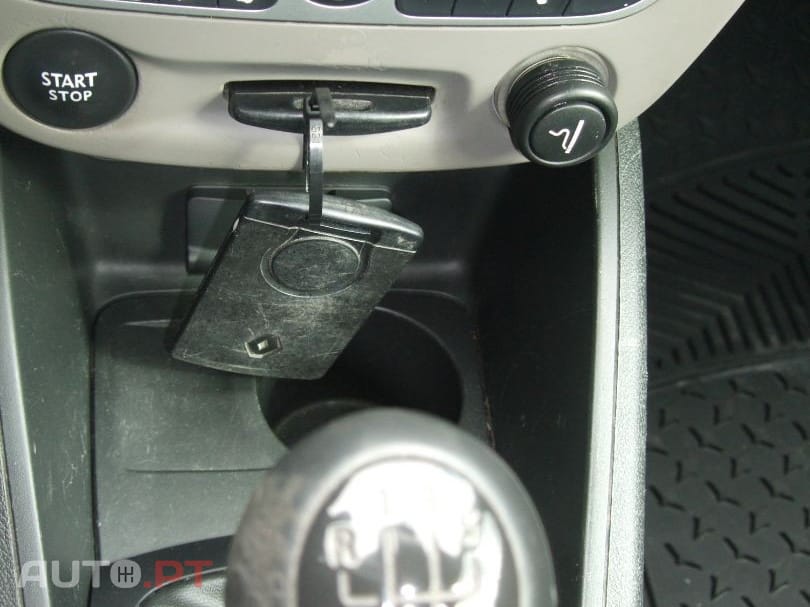 Renault Mégane Break 1.5 dCi Confort — fotografia 13