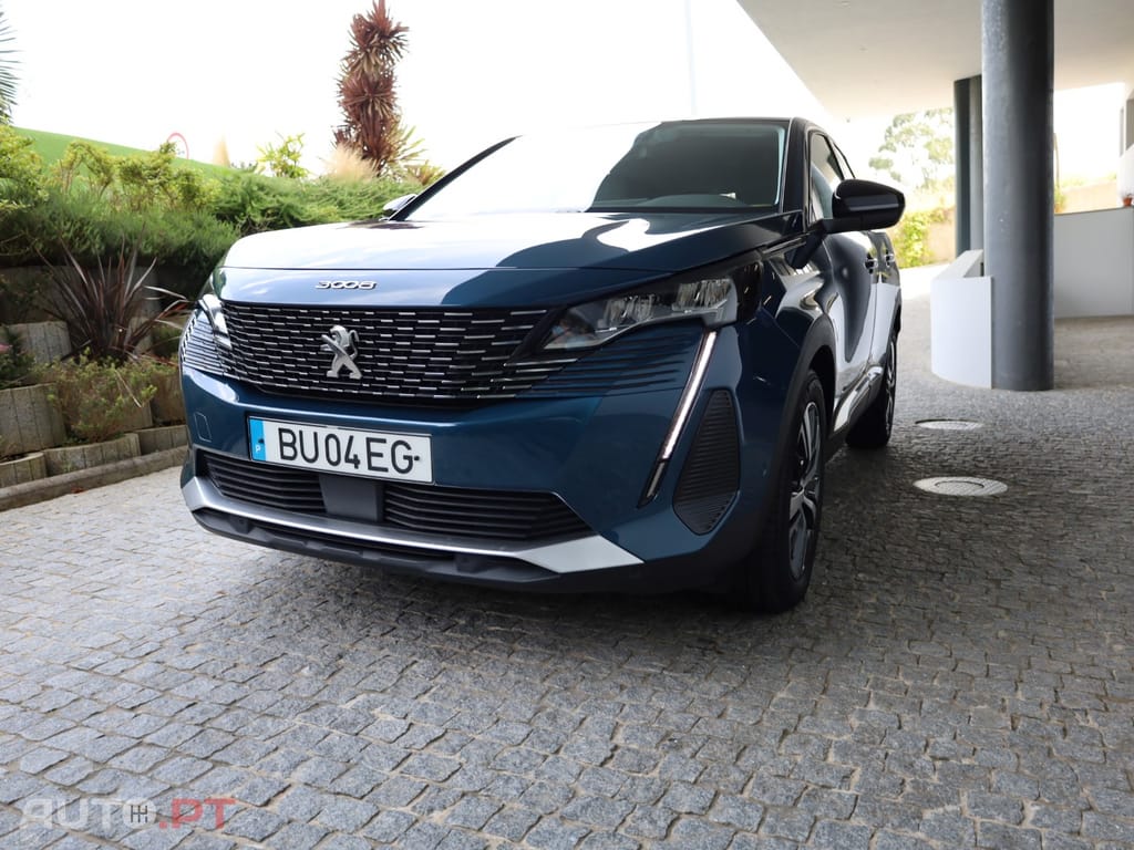 Peugeot 3008 1.2 PureTech Allure EAT8