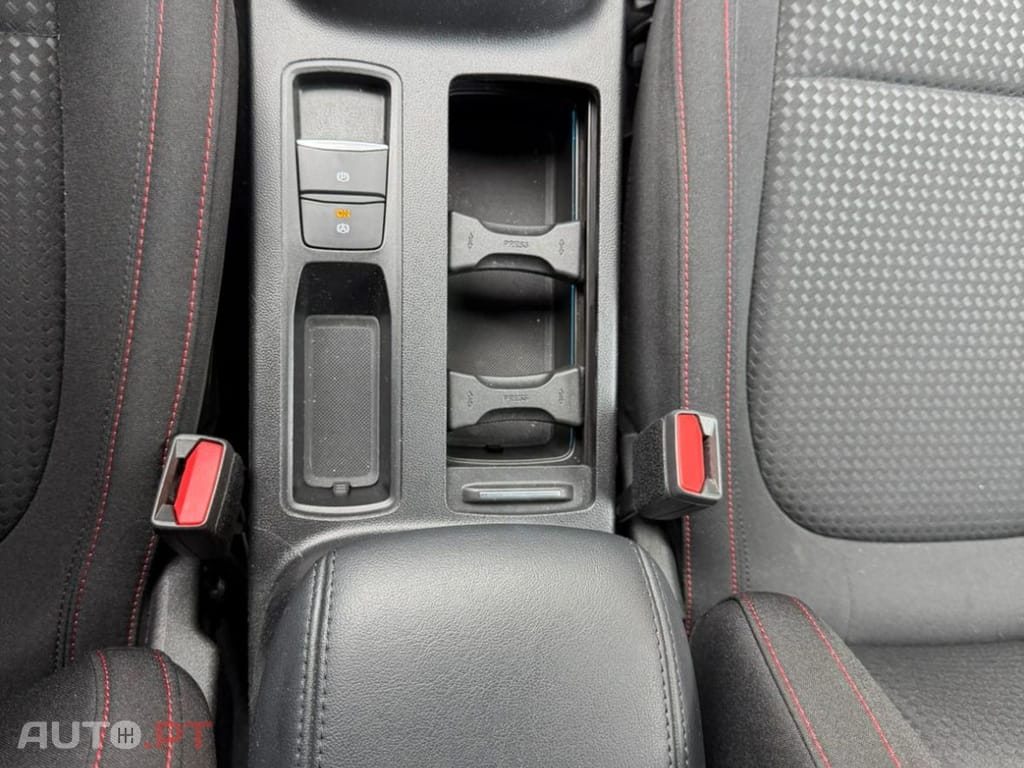 Ford Focus STLINE Hybrid
