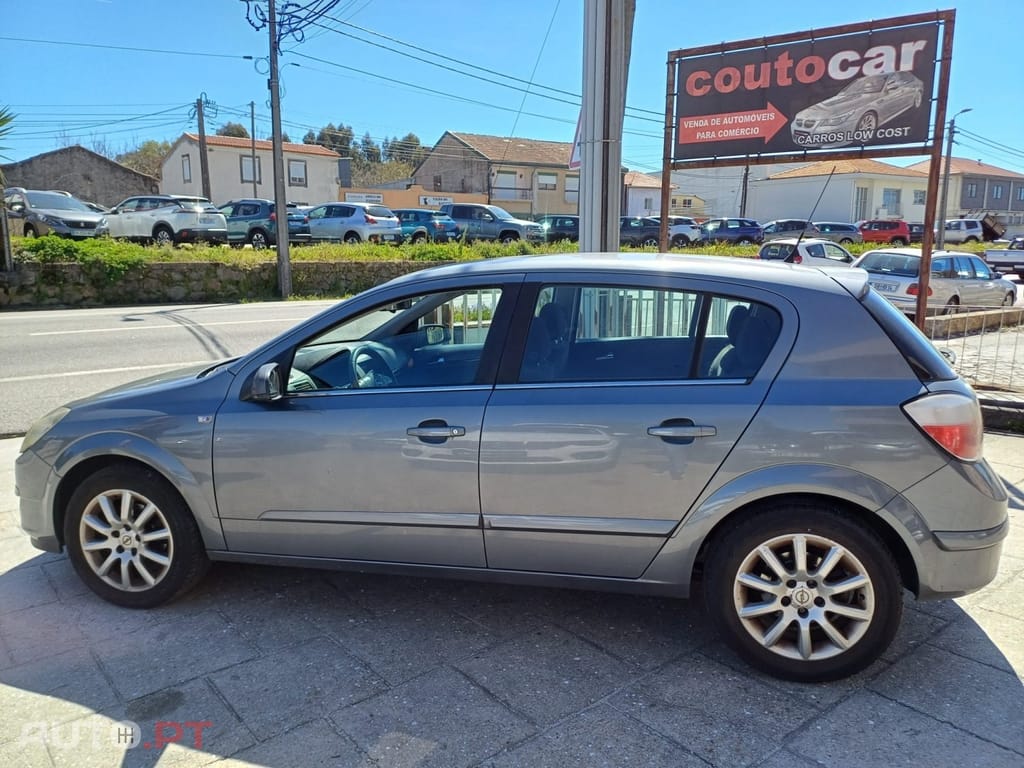 Opel Astra 1.3 CDTi Elegance