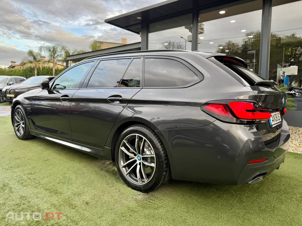 BMW 530 e Pack Desportivo M