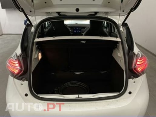 Renault Zoe (c/bateria) 52kwh experience + assentos aquecido + extras