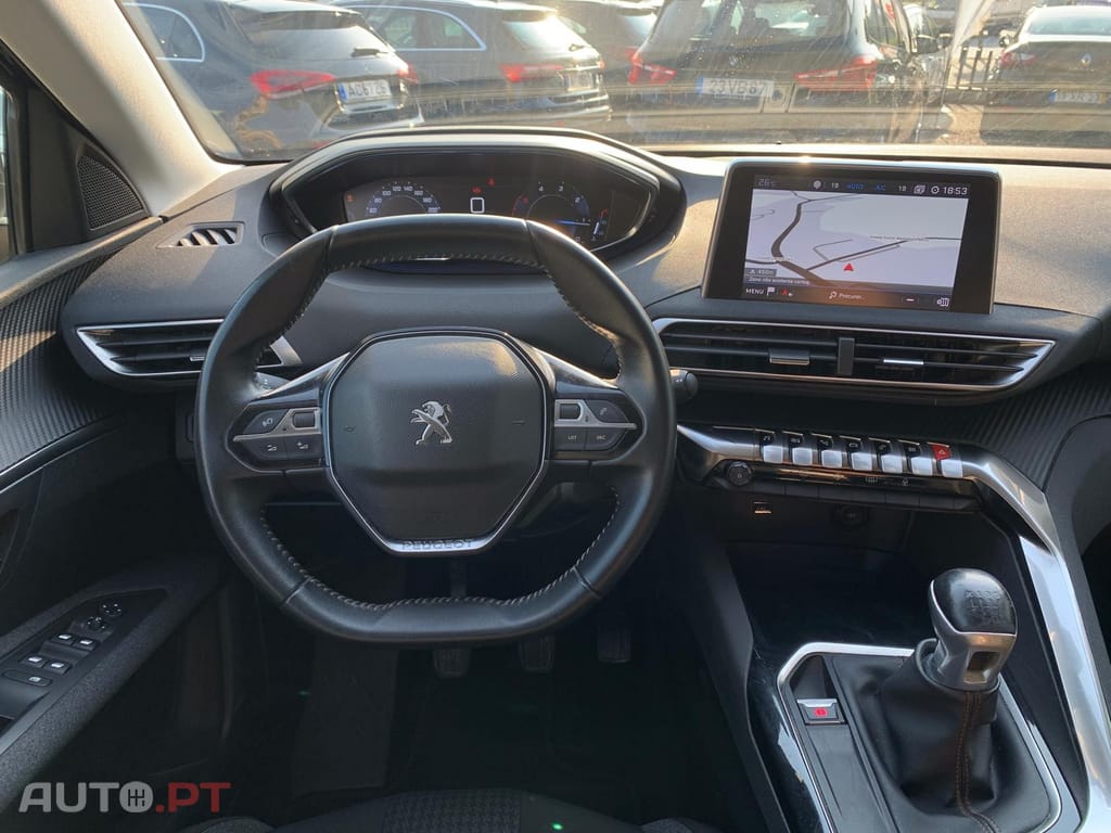 Peugeot 3008 1.5 BlueHDi Active