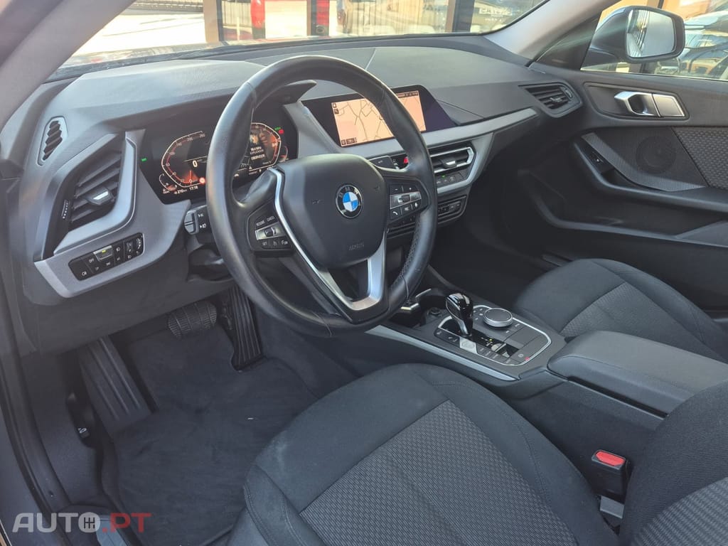 BMW 216 d Auto 