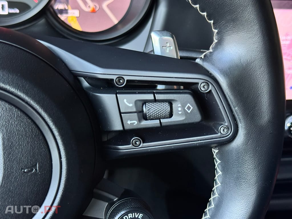 Porsche Macan T