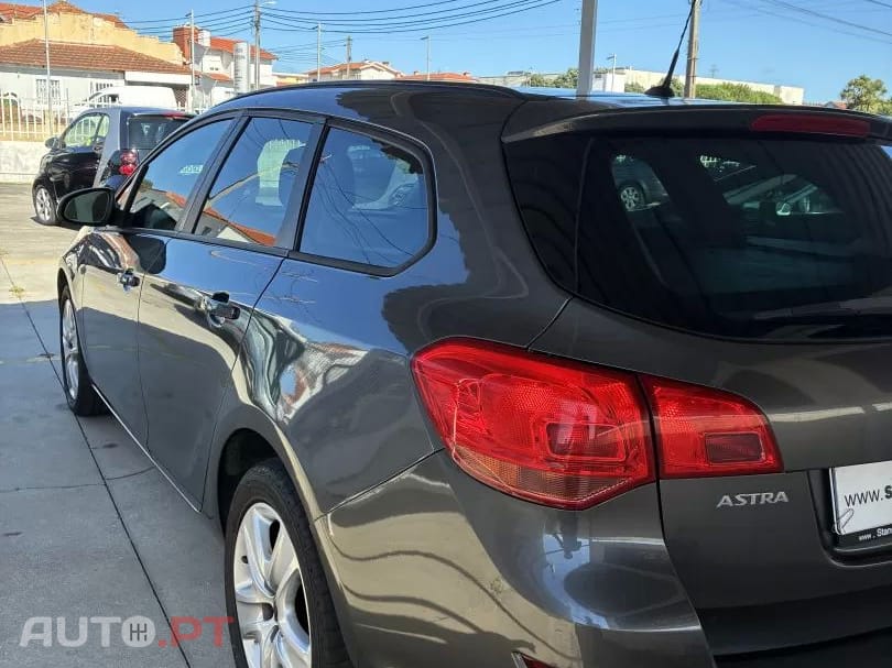 Opel Astra Sports Tourer 1.7 CDTI DPF Sports Tourer Active
