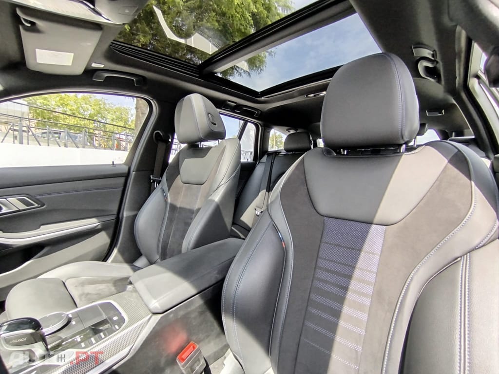 BMW 320 d Touring Pack Desportivo M Auto