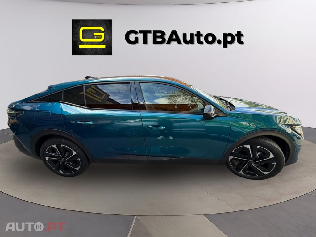 Peugeot 408 MHEV Allure