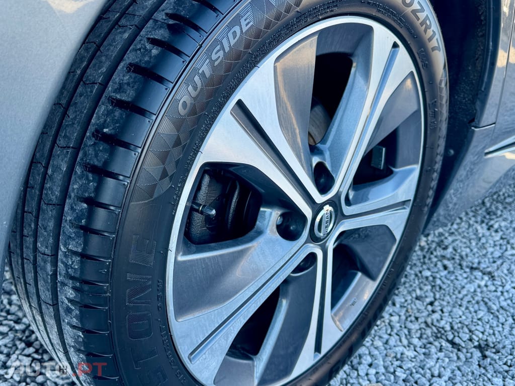 Nissan Leaf Tekna Two Tone+ProPilot Park