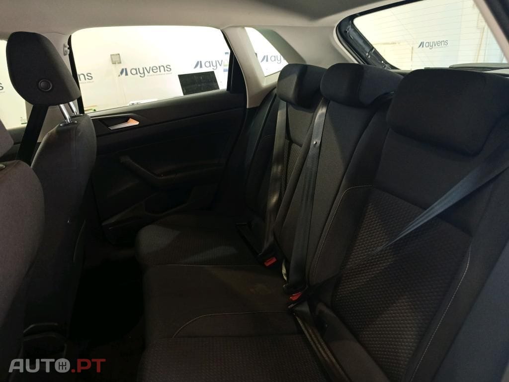 Volkswagen Polo 1.0 Confortline