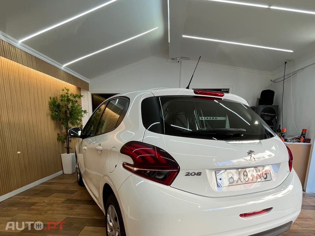 Peugeot 208 Peugeot 208 Hdi Pack Premium 100cv