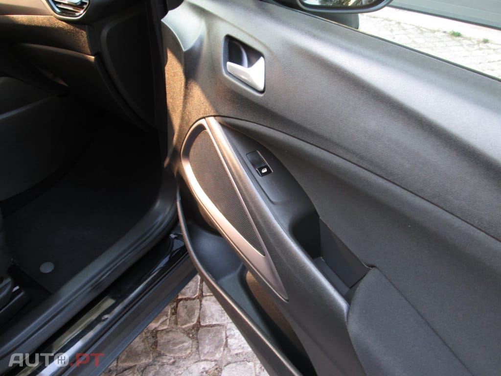 Opel Crossland X 1.2 T Edition