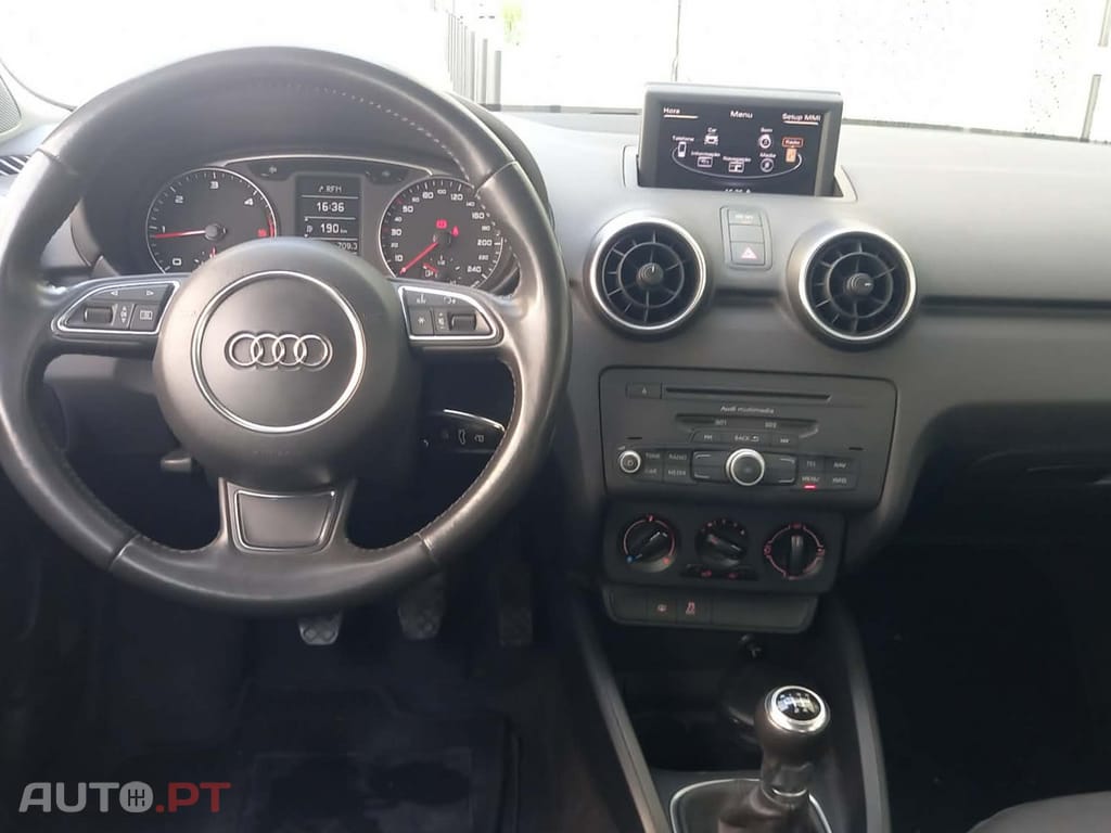 Audi A1 1.6TDI Sportback Sport Nacional