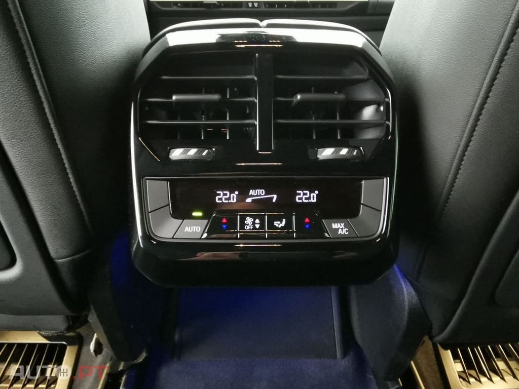 BMW iX XDrive40 Sport