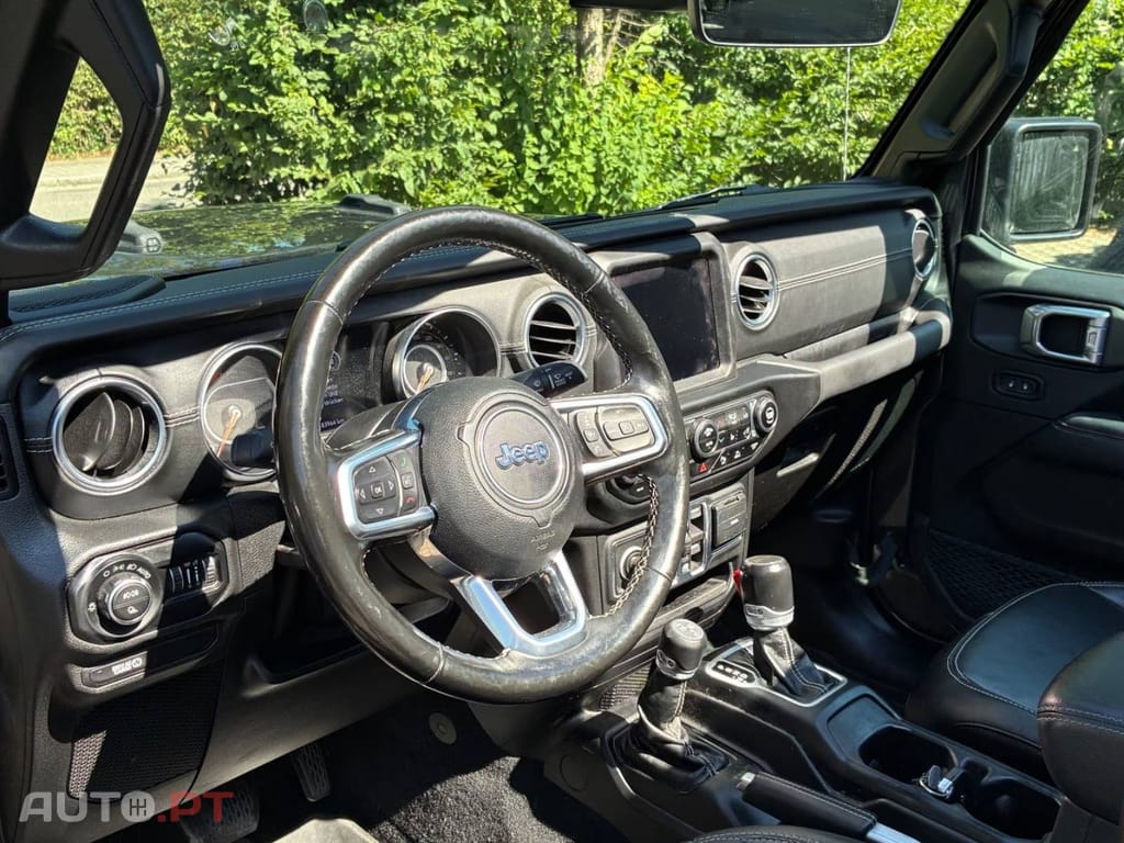 Jeep Gladiator 3.0 CRD Overland AT8