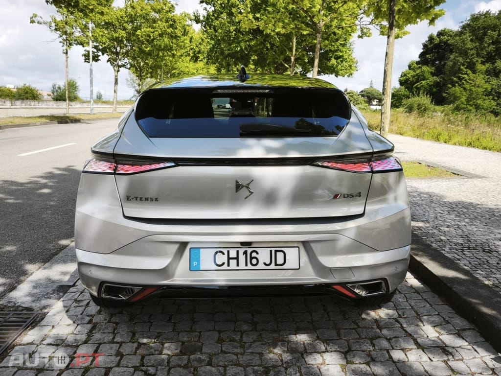DS DS4 E-TENSE 225 PERFORMANCE LINE+