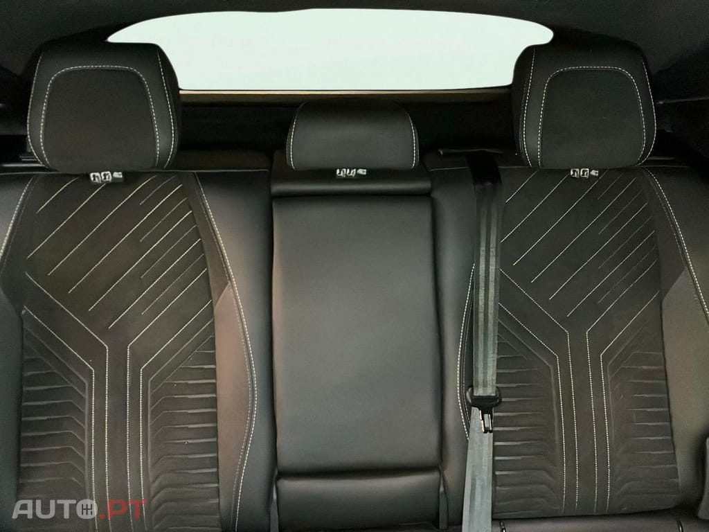 Peugeot 3008 1.2 Hybrid Allure e-DCS6
