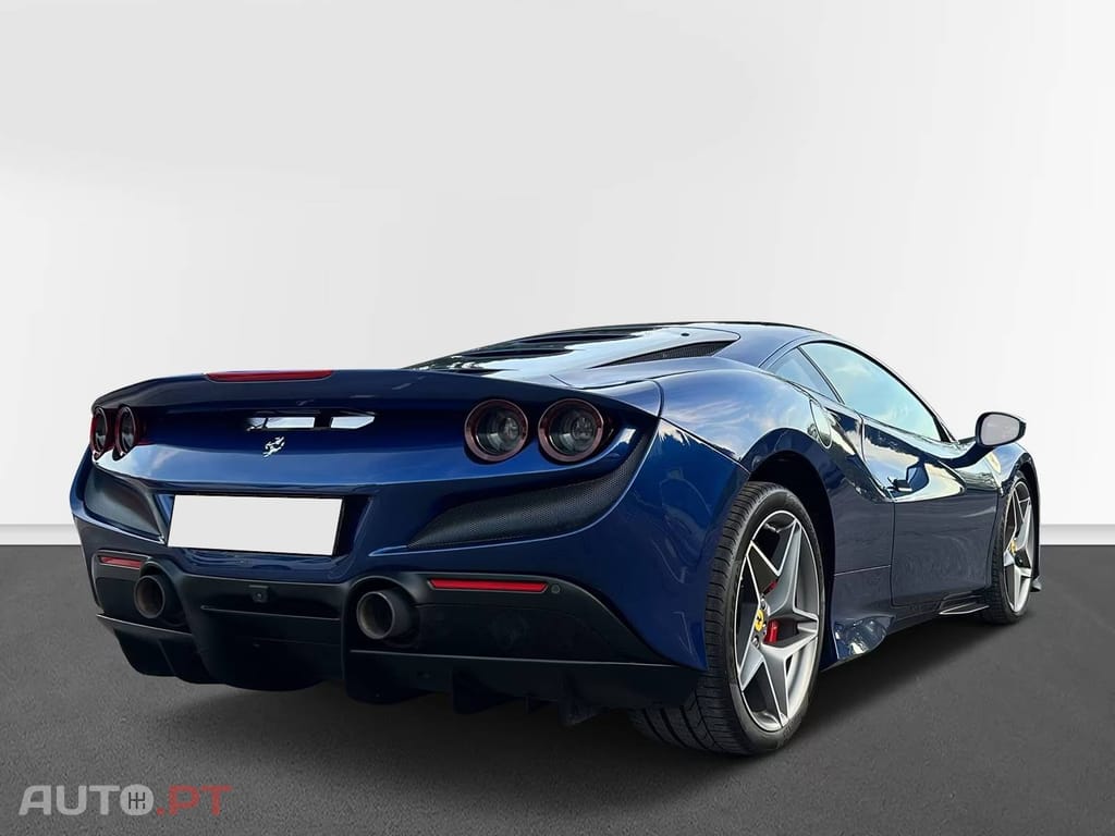 Ferrari F8 DCT