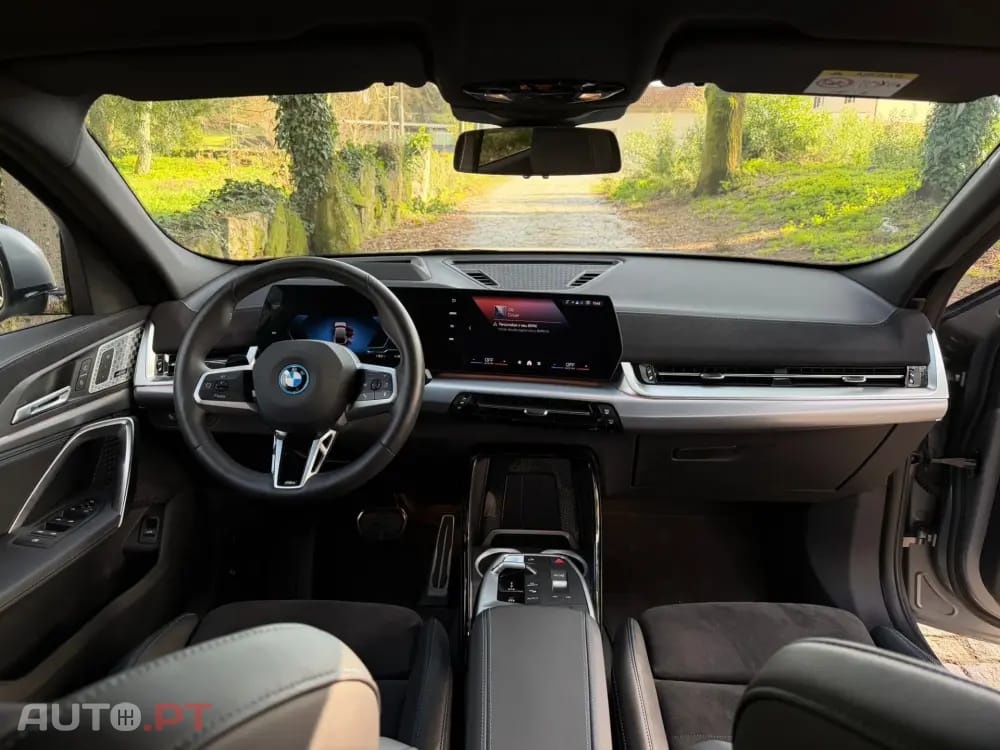 BMW iX2 xDrive30 Pack Desportivo M Pro