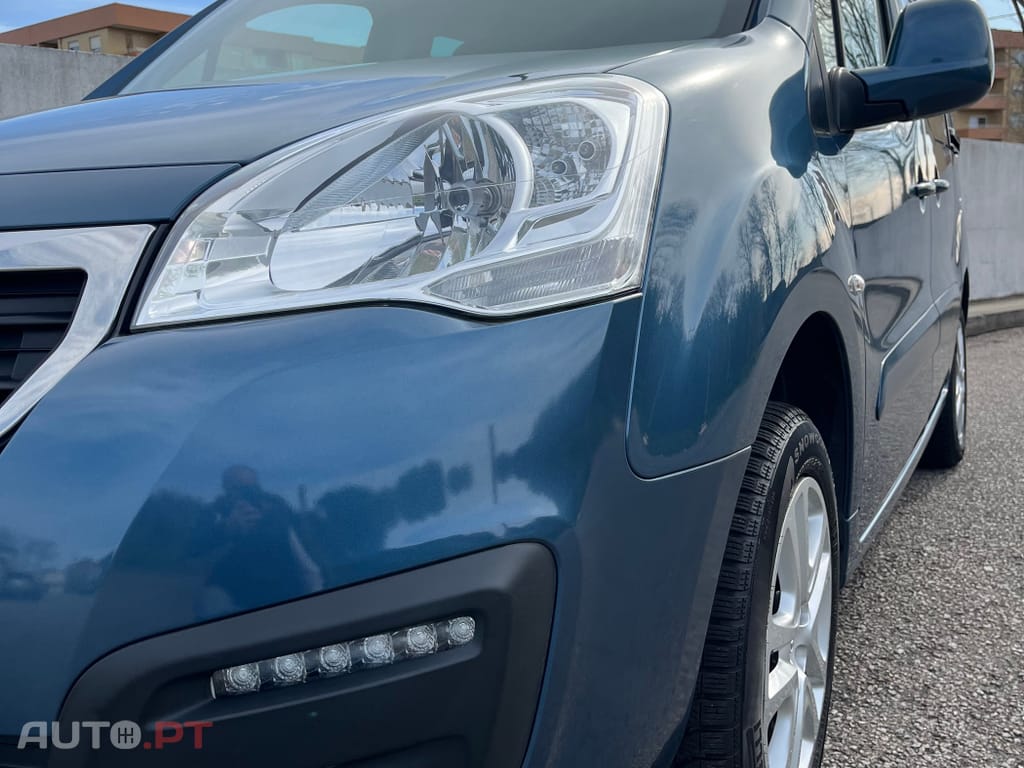 Peugeot E-Partner 50 kWh Premium Standard