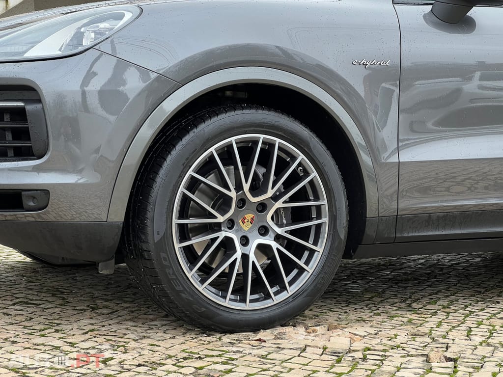 Porsche Cayenne E-Hybrid Platinum Edition