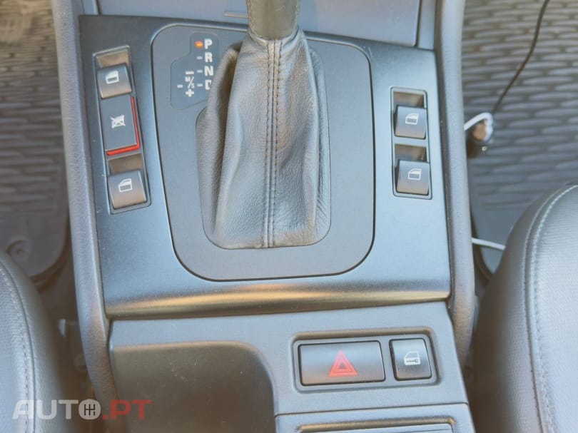 BMW 320 dA Sport — fotografia 24