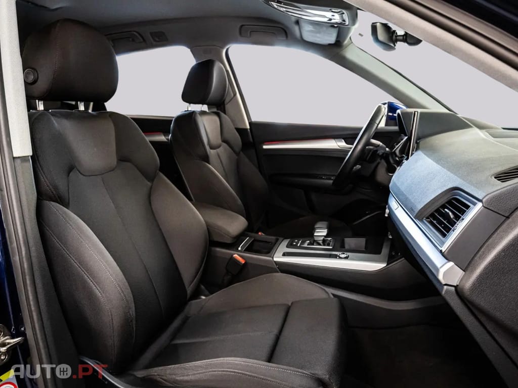 Audi Q5 I.V.A DEDUTÍVEL 50TFSIe S LINE