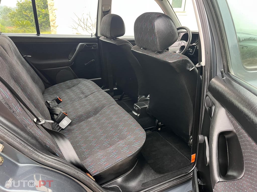 Volkswagen Golf 1.4 Gasolina