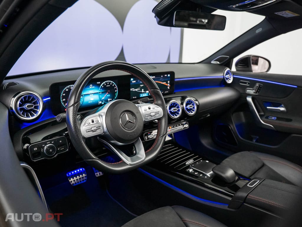 Mercedes-Benz A 250 e AMG Line