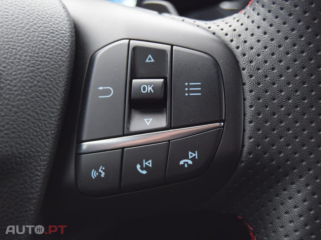 Ford Focus 1.0 EcoBoost MHEV ST-Line X Aut.