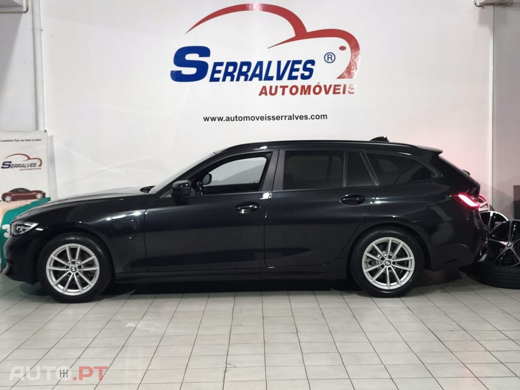 BMW 320 e Touring Auto