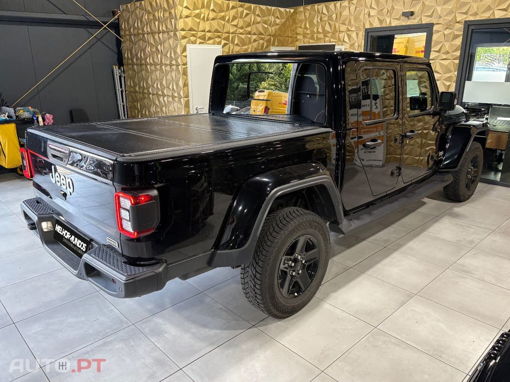 Jeep Gladiator 3.0 CRD Overland AT8