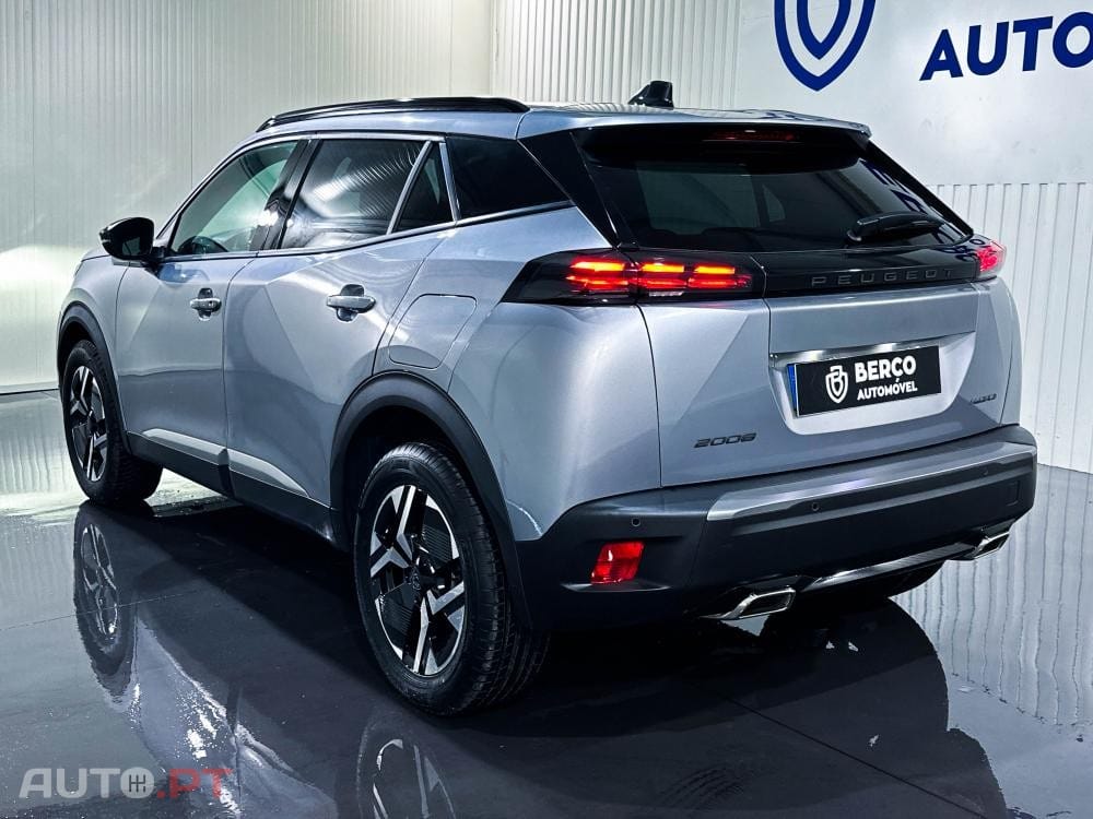 Peugeot 2008 Hybrid 145 e-DSC Allure