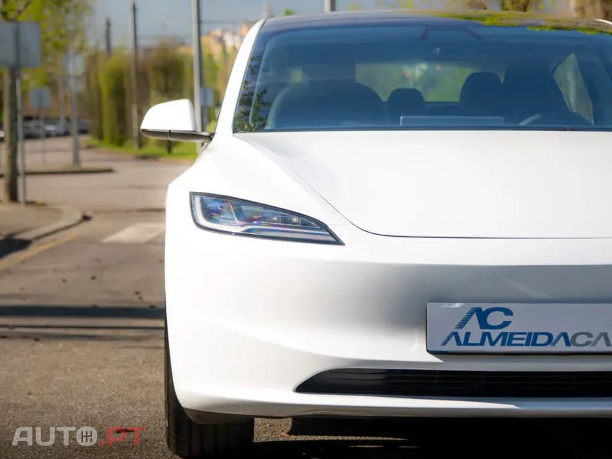 Tesla Model 3 Tração Traseira Premium