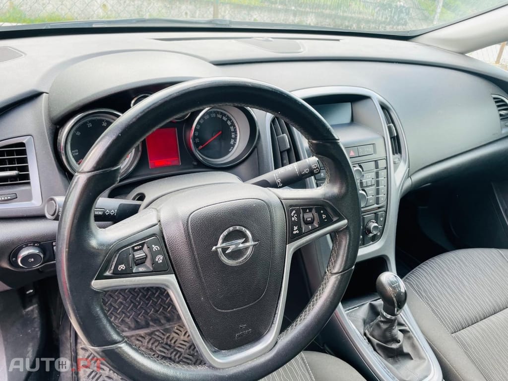 Opel Astra Sports Tourer 1.3 CDTi Selection S/S