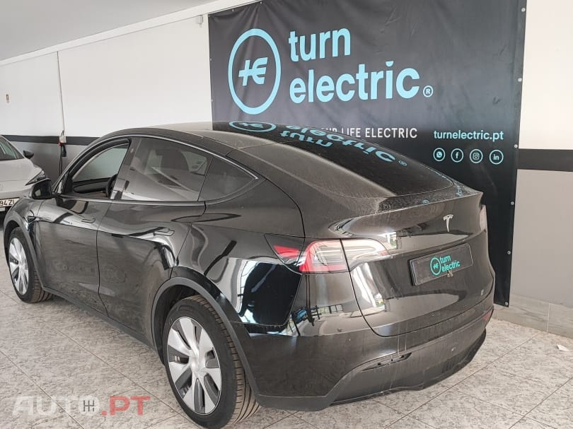 Tesla Model Y Long Range Dual Motor AWD