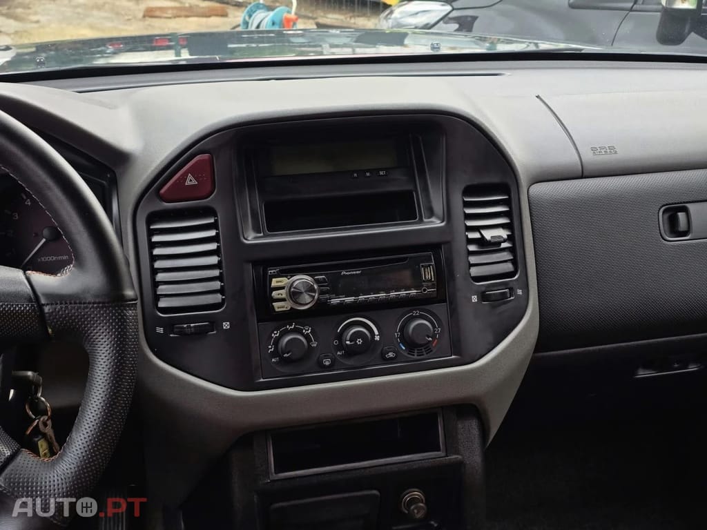 Mitsubishi Pajero 3.2 DI-D GLS