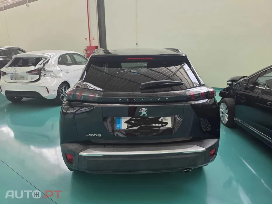 Peugeot E-2008 1.5 HDI Active Pack