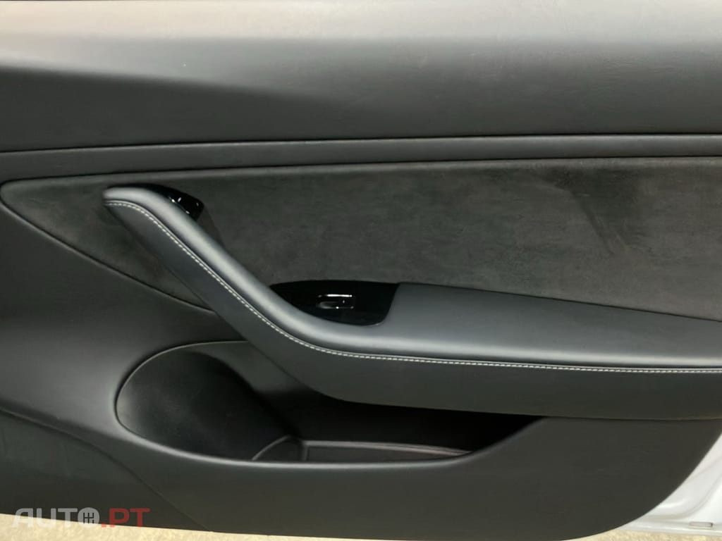 Tesla Model 3 Long Range AWD Dual Motor