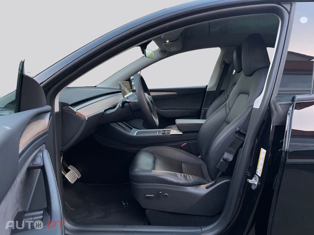 Tesla Model Y I.V.A DEDUTIVEL Performance Dual AWD