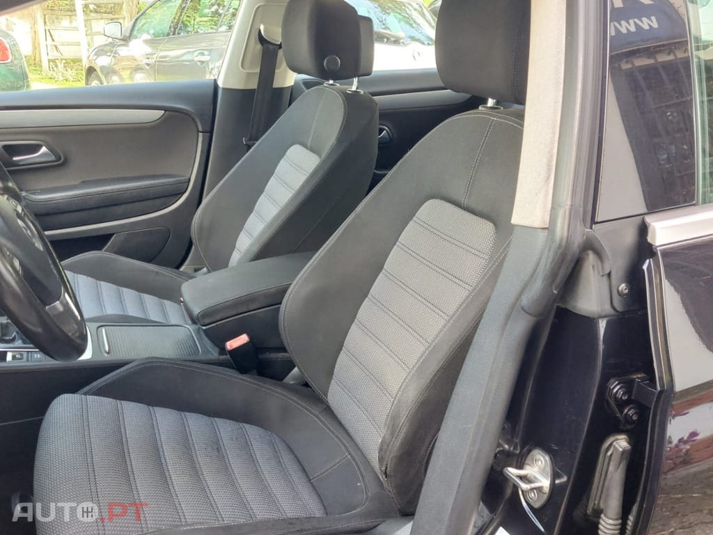 Volkswagen Passat CC 2.0 TDi
