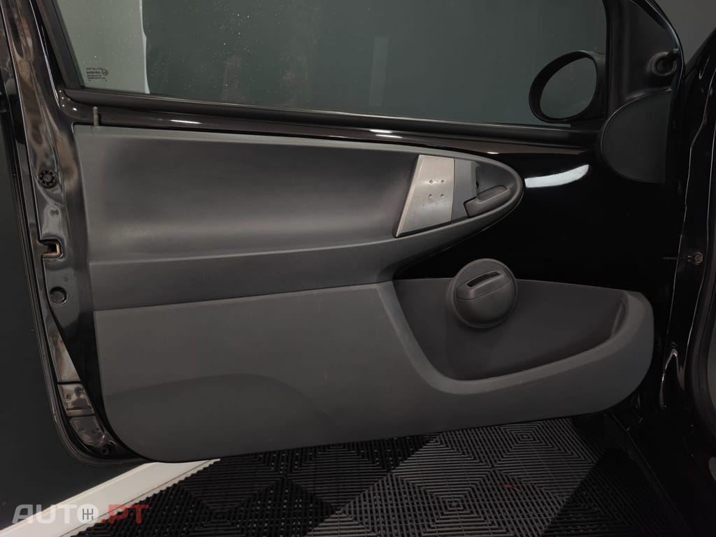 Toyota Aygo 1.0 AC (nacional)