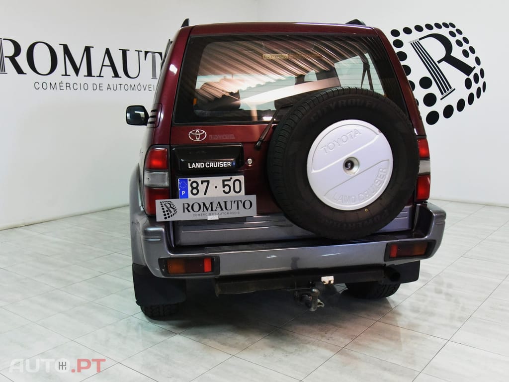 Toyota Land Cruiser 3.0 TD Pack 2