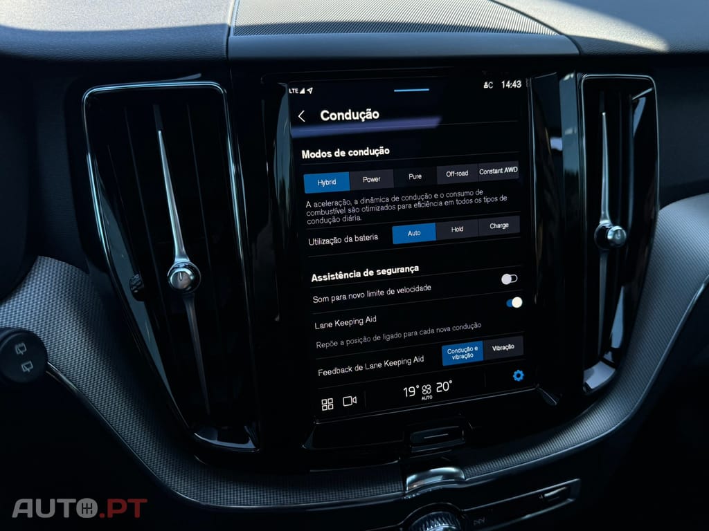 Volvo XC60 2.0 T6 PHEV Black Edition AWD