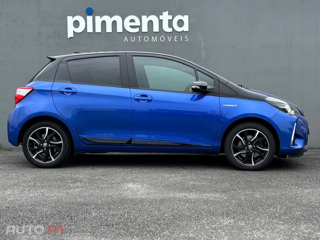 Toyota Yaris 1.5 HSD Confort Plus