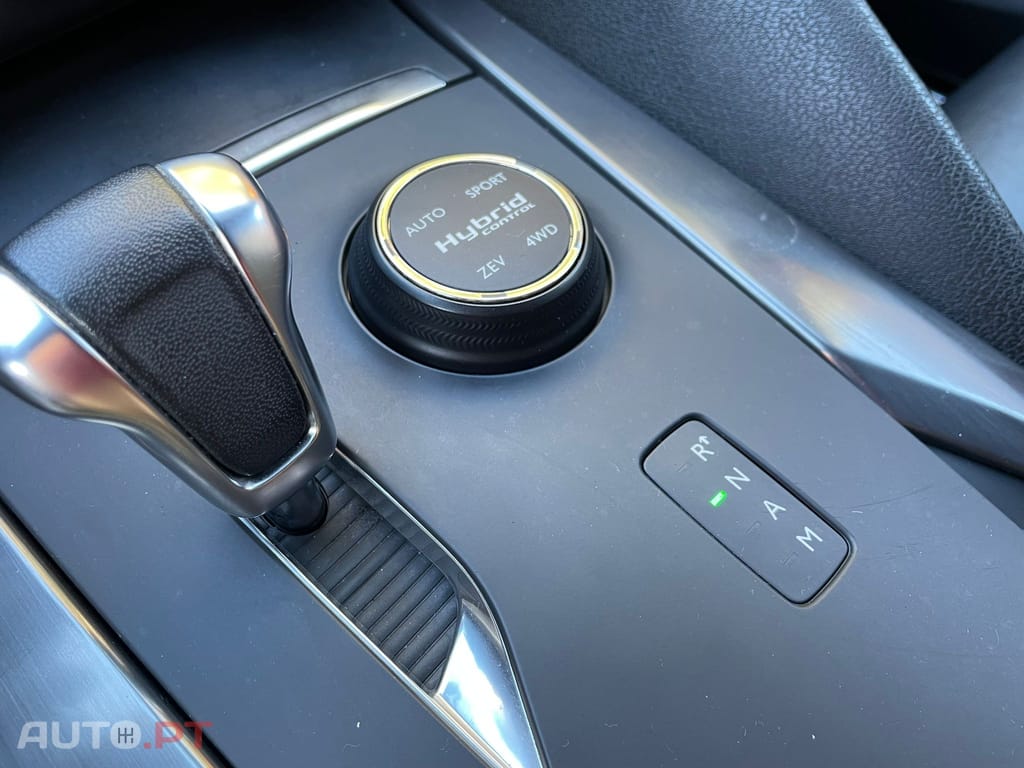 Citroen DS5 2.0 HDi Hybrid4 Business Class