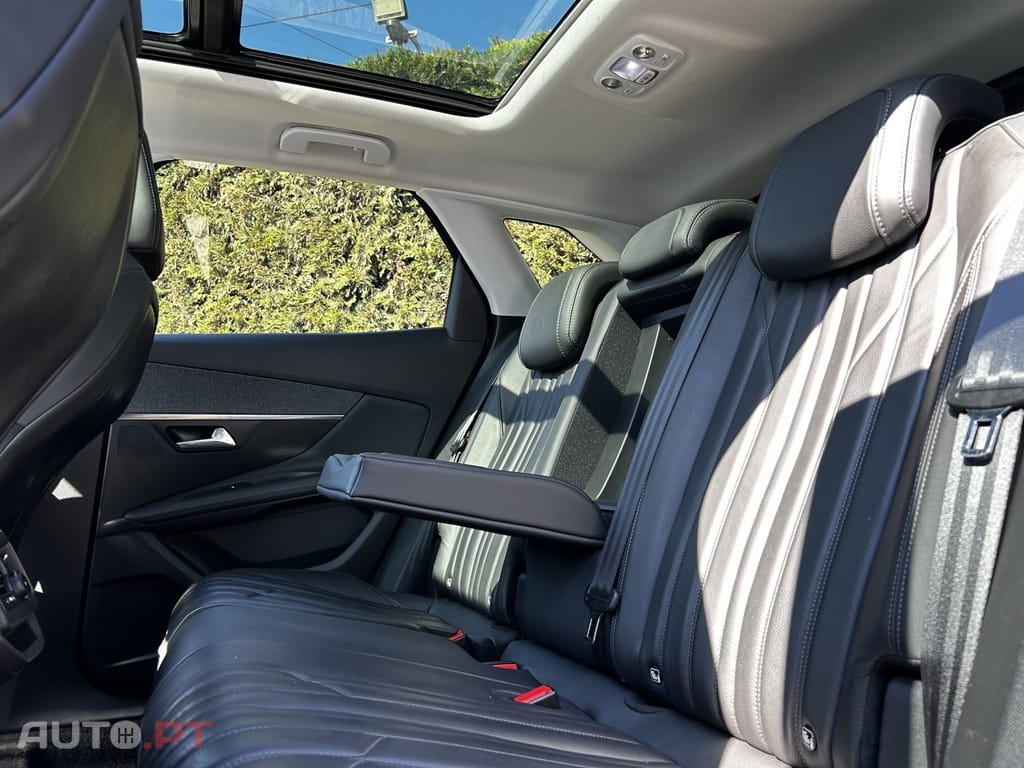 Peugeot 3008 1.2 PureTech Allure EAT8