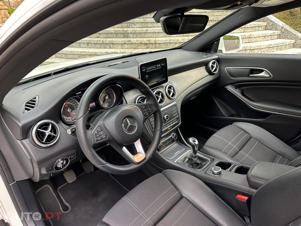 Mercedes-Benz CLA 180 d Shooting Brake