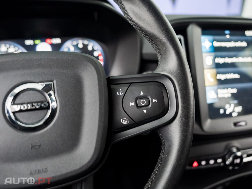 Volvo XC40 1.5 T2 Momentum Core